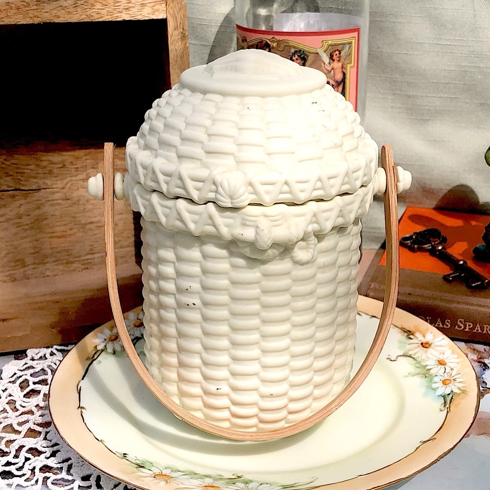 Coastal home decor